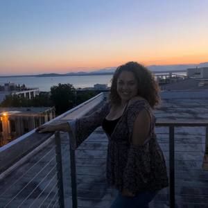 Meet your Posher, Aurora